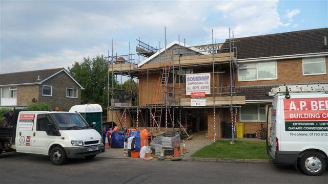Oakbourne Park, Liden