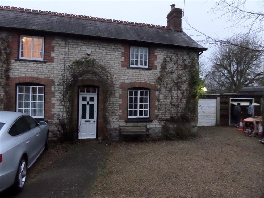 Broad Hinton
