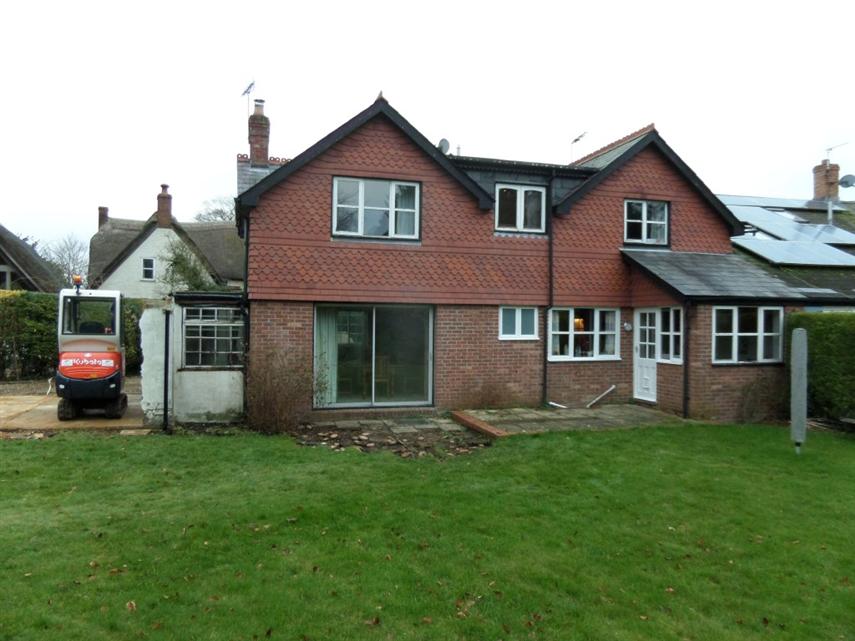 Broad Hinton
