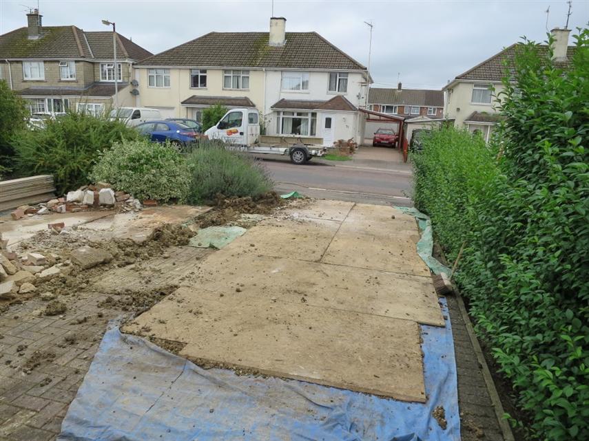 Longleaze, Royal Wootton Bassett, Swindon